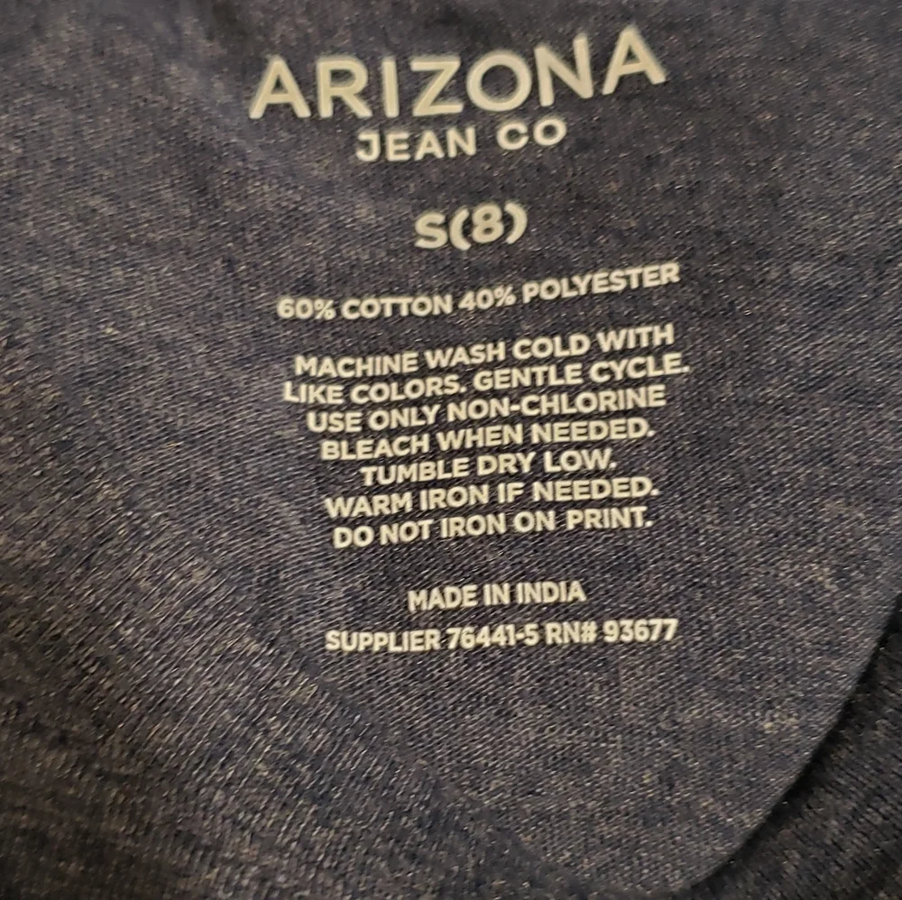 NWT ARIZONA JEAN CO. Boy's Short-Sleeved Blue Tee - Size S(8)